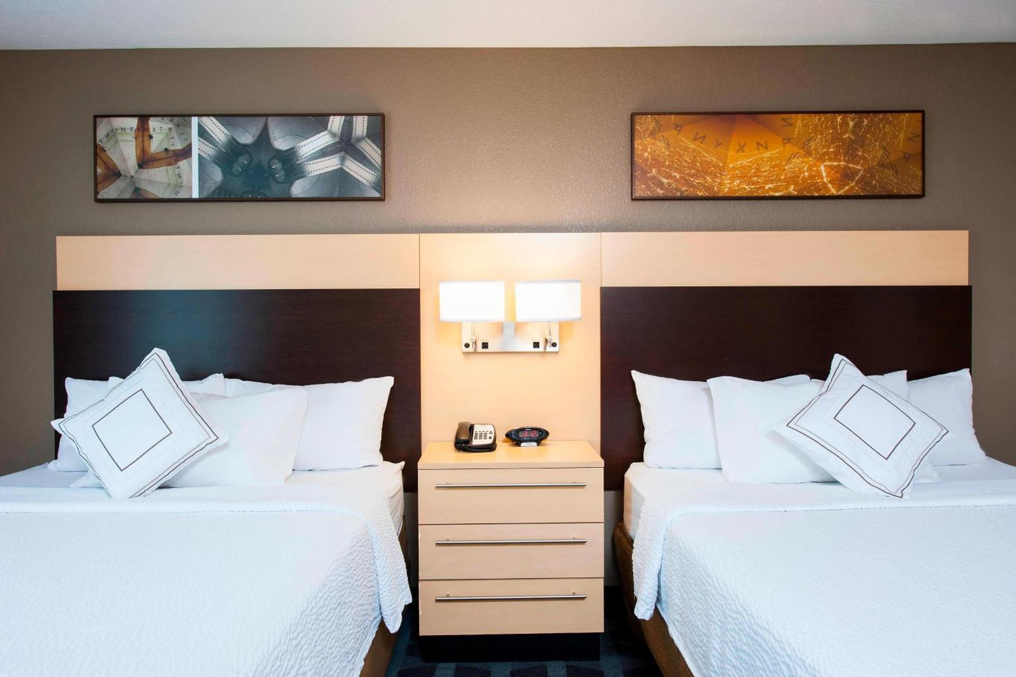 Towneplace Suites Des Moines Urbandale Johnston Εξωτερικό φωτογραφία